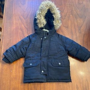 BABYGAP BLACK FUR TRIM HOOD PUFFER WARM JACKET COAT 12-18 months